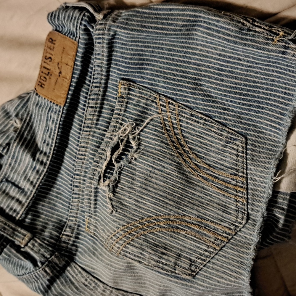 Hollister jean shorts